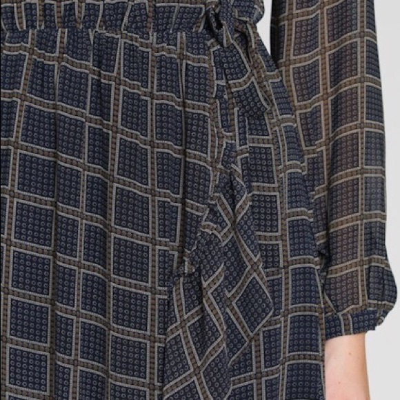 DRA CICERO RUFFLE WRAP DRESS - Picture 1 of 3